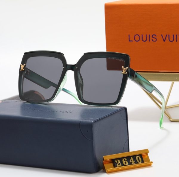 Louis vitton Glasses - Image 9